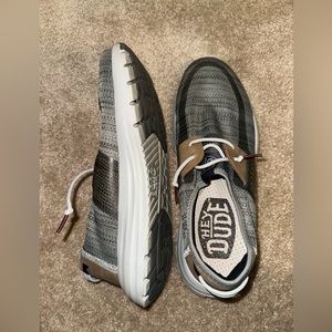 Men’s Hey Dude. Grey. Size 10.